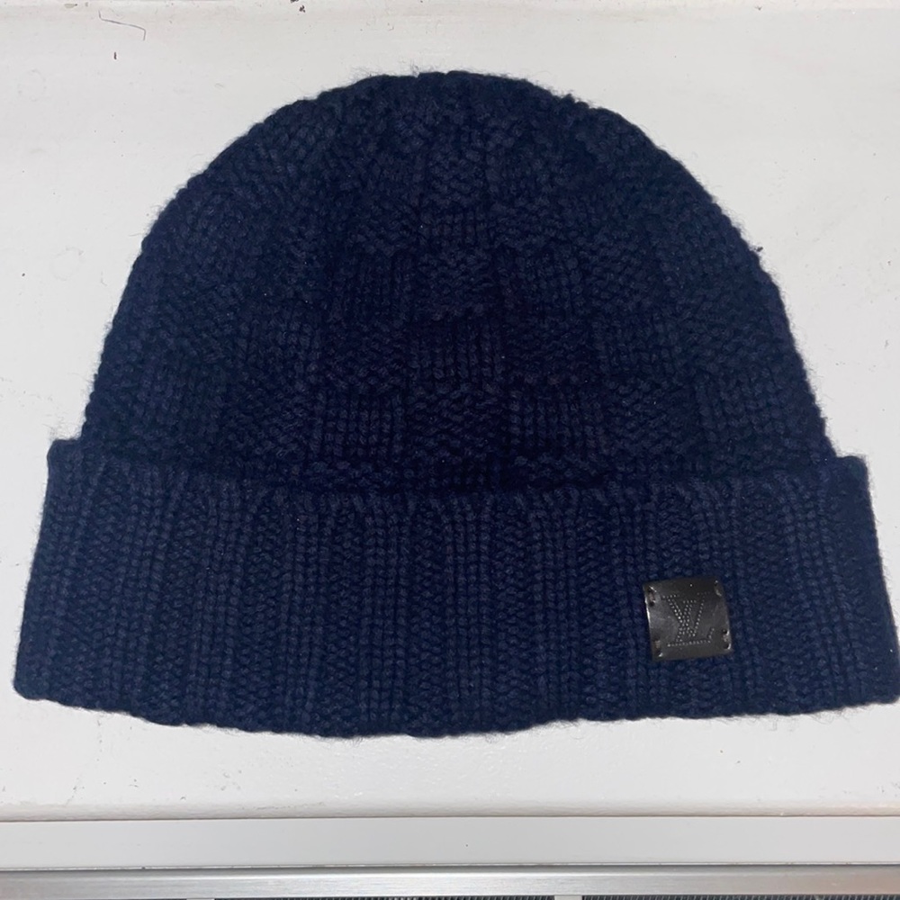 Louis Vuitton navy blue winter hat